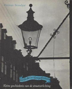 Cover of Het Licht der Lamp-Lantaren: Kleine geschiedenis van de straatverlichting book