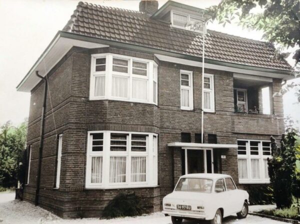 Nieuwstraat 11 in het begin van de jaren zeventig van de twintigste eeuw. Foto collectie H. de Groof & W. van Bergen.