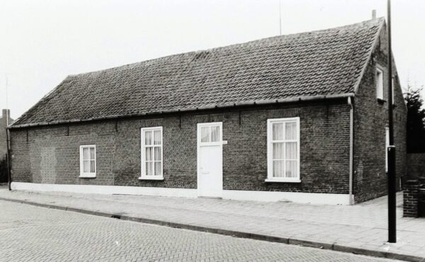 Groenstraat 15 in 1981. Foto Wies van Leeuwen, collectie BHIC, nr. PNB001016176.