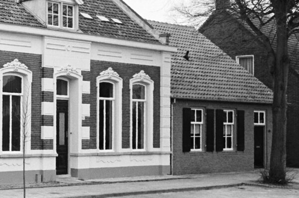 Dijk 40 in 1977, net na de verbouwing. Foto Paul van Galen, Rijksdienst voor het Cultureel Erfgoed, Amersfoort / 201.208.